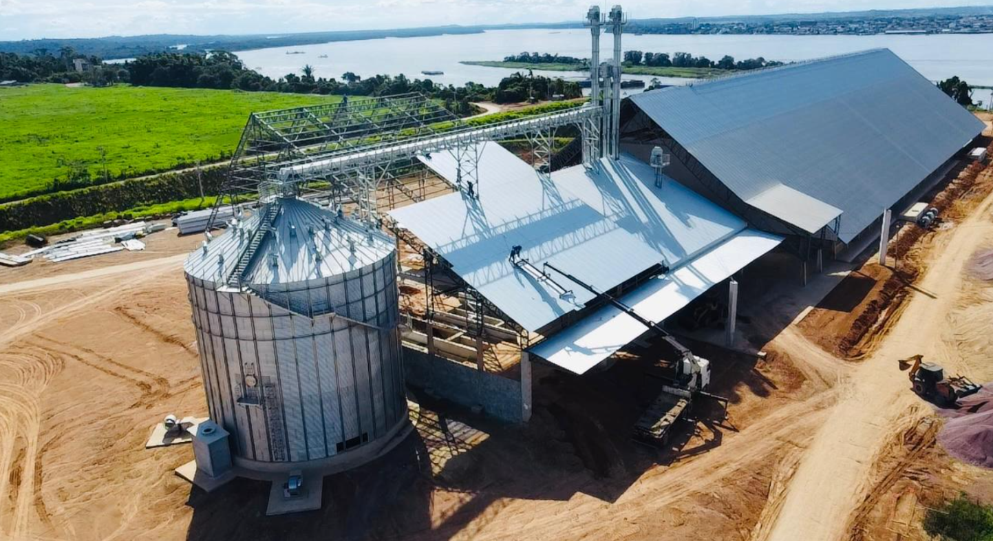 Silos de grãos — Bertuol • Locação topográfica